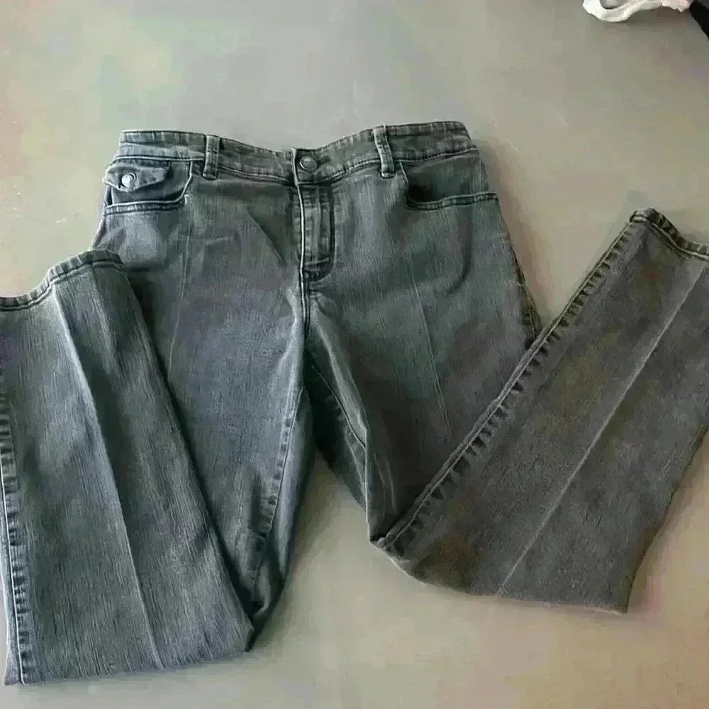 Chicos Platinum Women's Gray Wash High Rise Button Pockets Denim Jeans Size 8